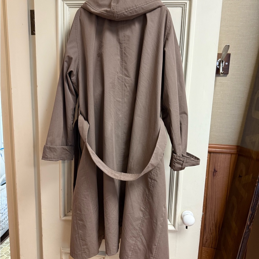 Peregrine Shell Trench Coat in Smoke - Picture 8 of 11